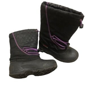 Winter boots, size 1 boy